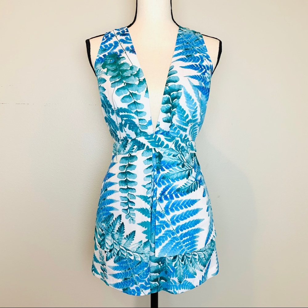 Beautiful Aura Romper Size Small